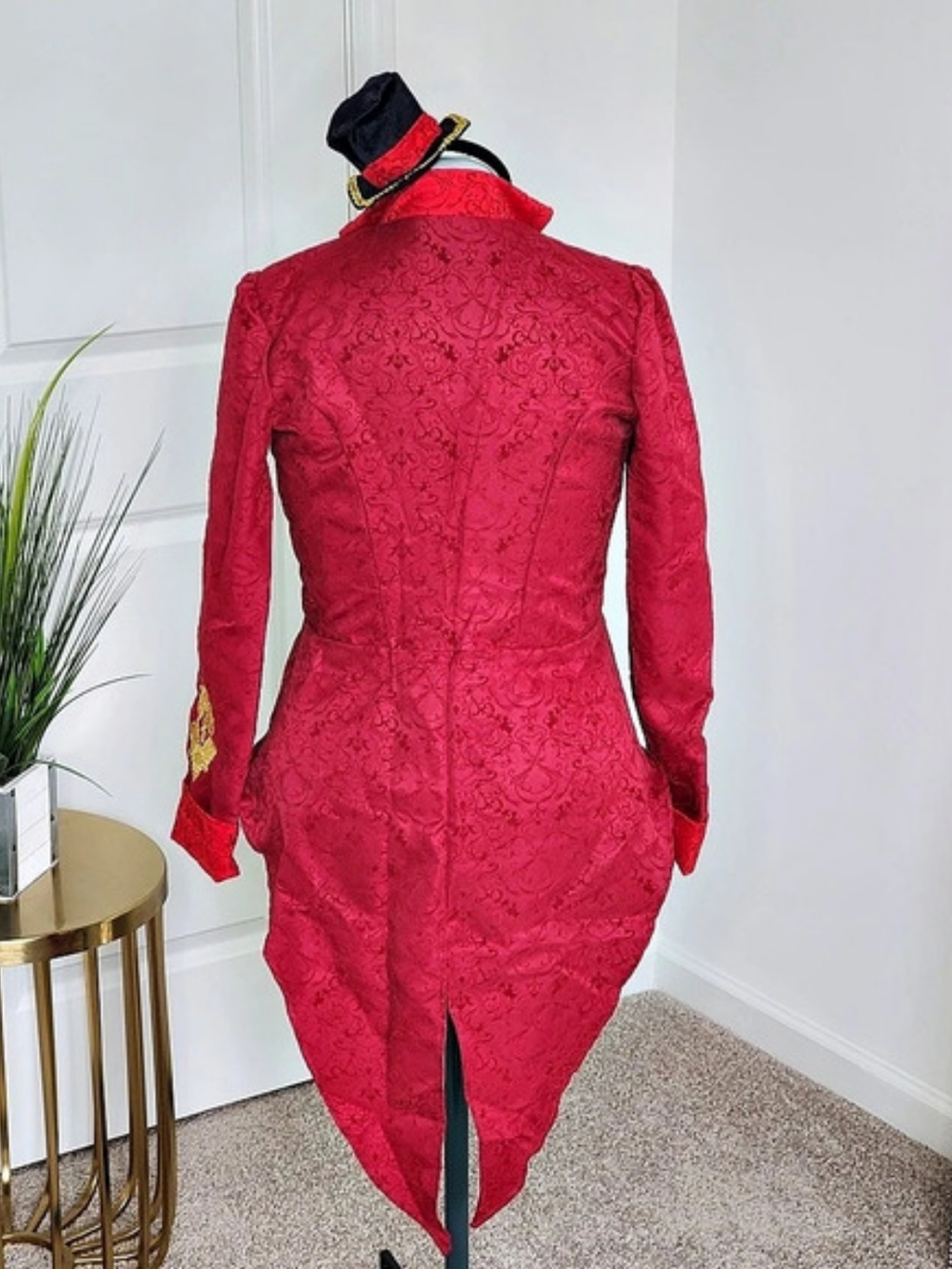 Spirit Lady of the Ring Costume, Red & Black (Size M) - Picture 3 of 13